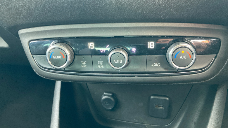 Vauxhall Crossland X 1.2 [83] Elite 5dr Petrol Hatchback